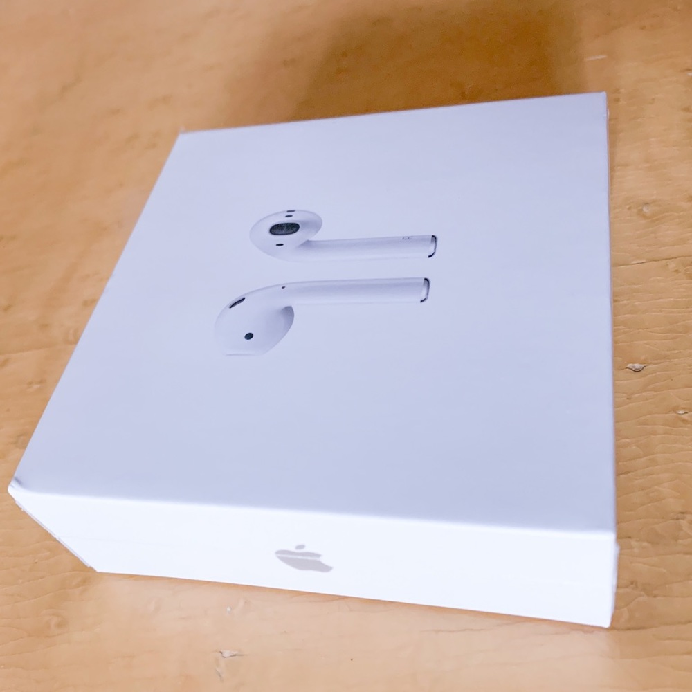 Apple AirPods